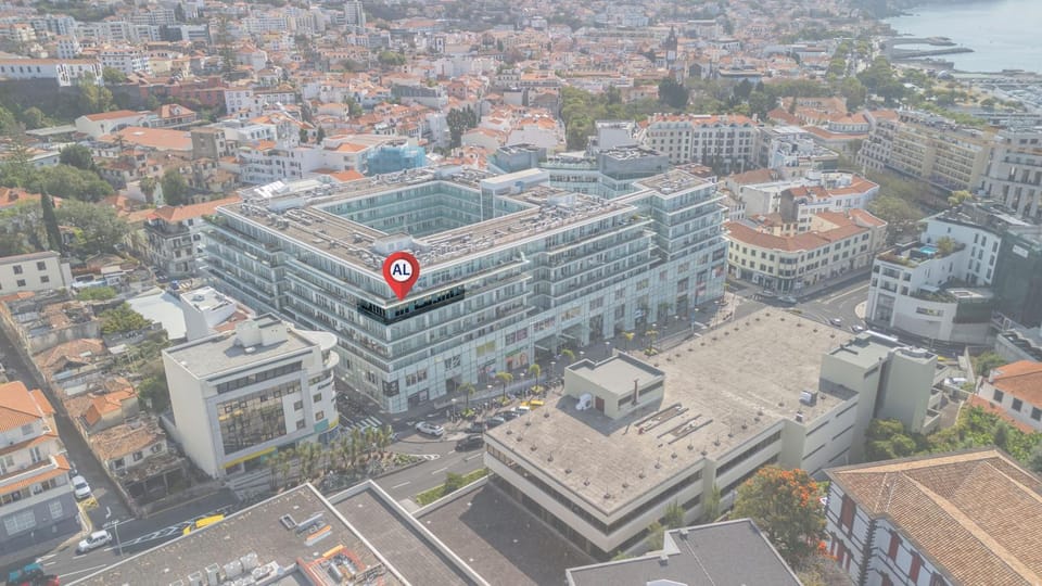 Property building, Bird's eye view, City view, Street view, Location