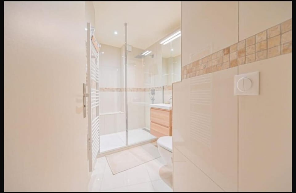 Passy Prestige Apartment in Saint-Cloud