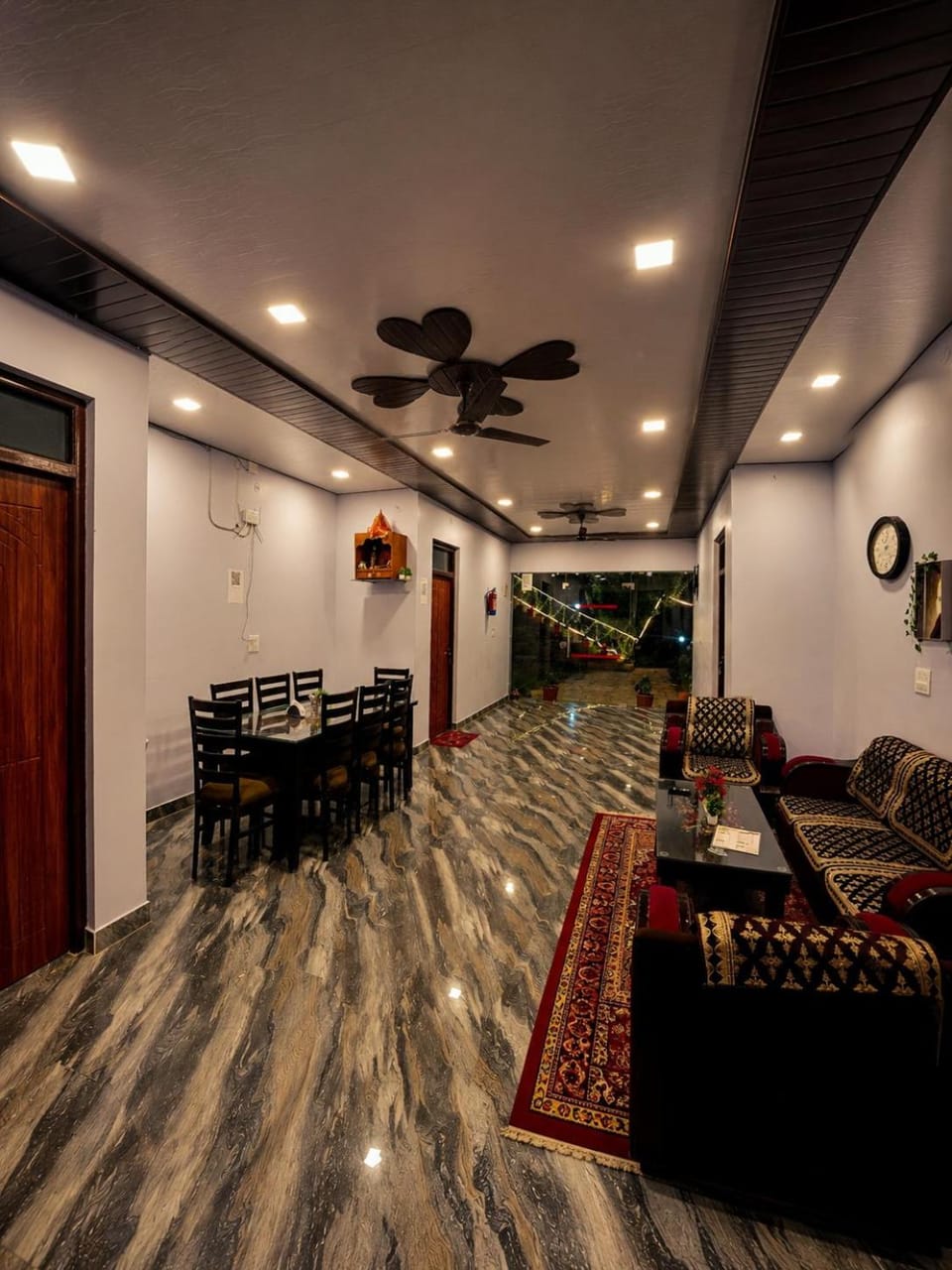 Living room, Lobby or reception, Seating area, Dining area