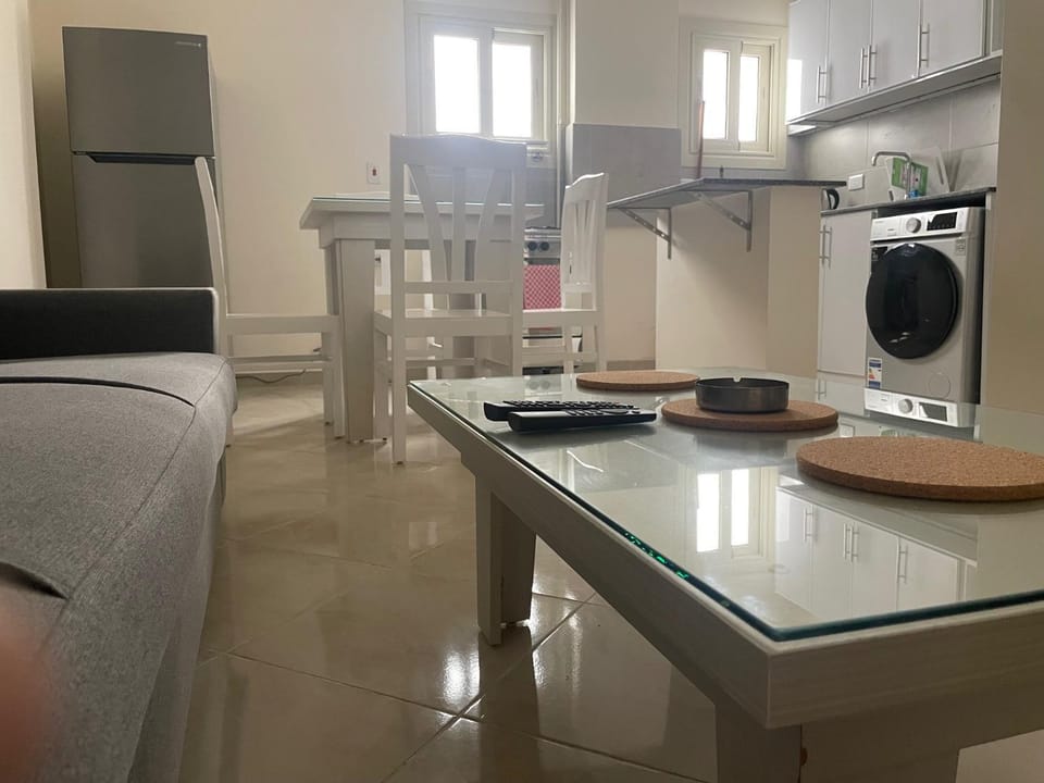 Living room, washing machine