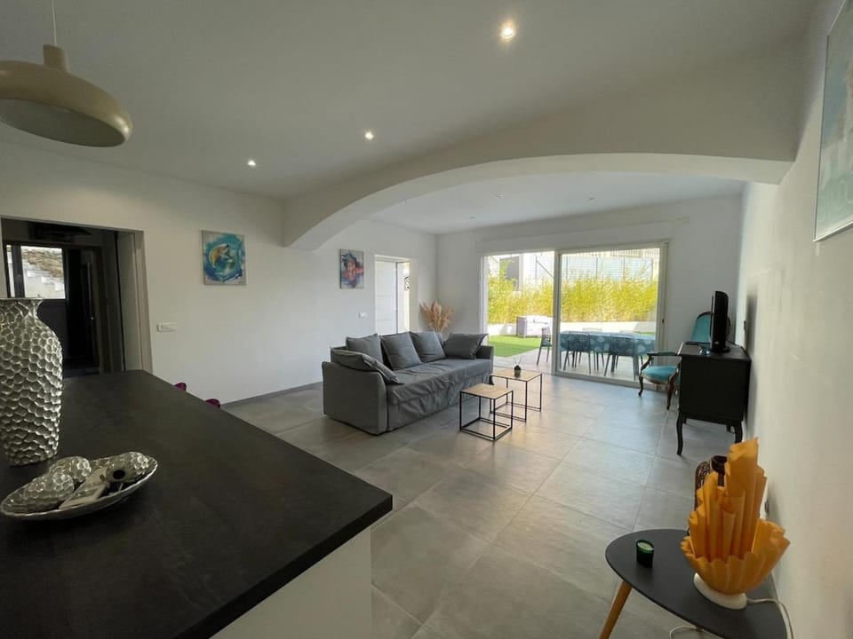 Cozy house, sleeps 6, pool House in Nouvelle-Aquitaine