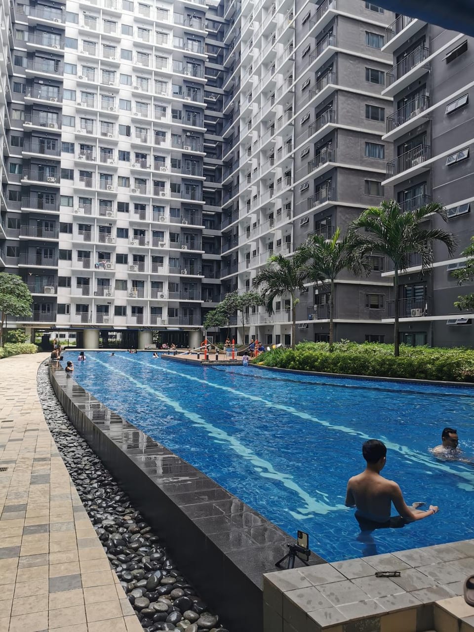 Mall of Asia Shore condo Apartment hotel in Pasay