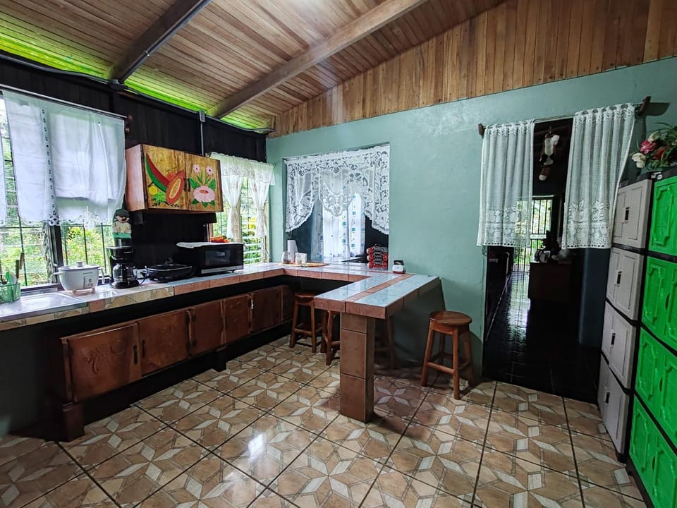 Casa La Esperanza House in Alajuela Province