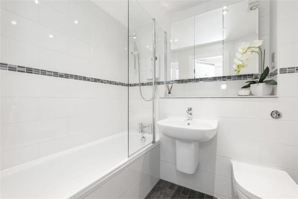 Quiet Classic in Central Edinburgh Apartment in Edinburgh