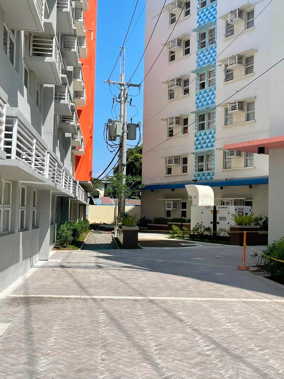 Cozy place near pavilion mall, upto 4PAX Apartment in Santa Rosa