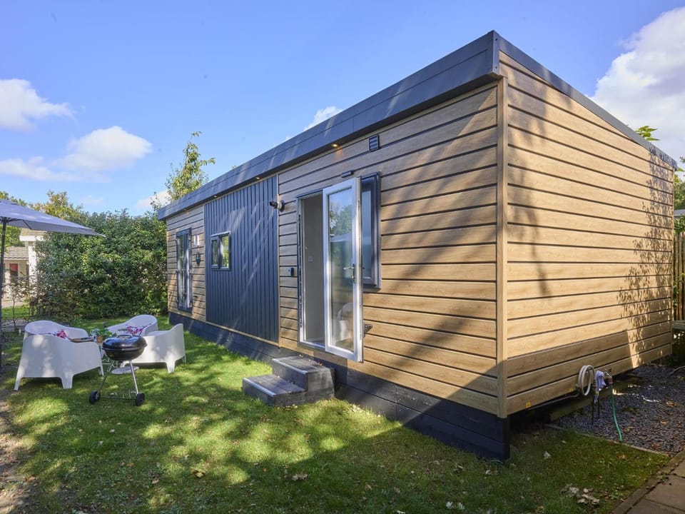 Property building, Summer