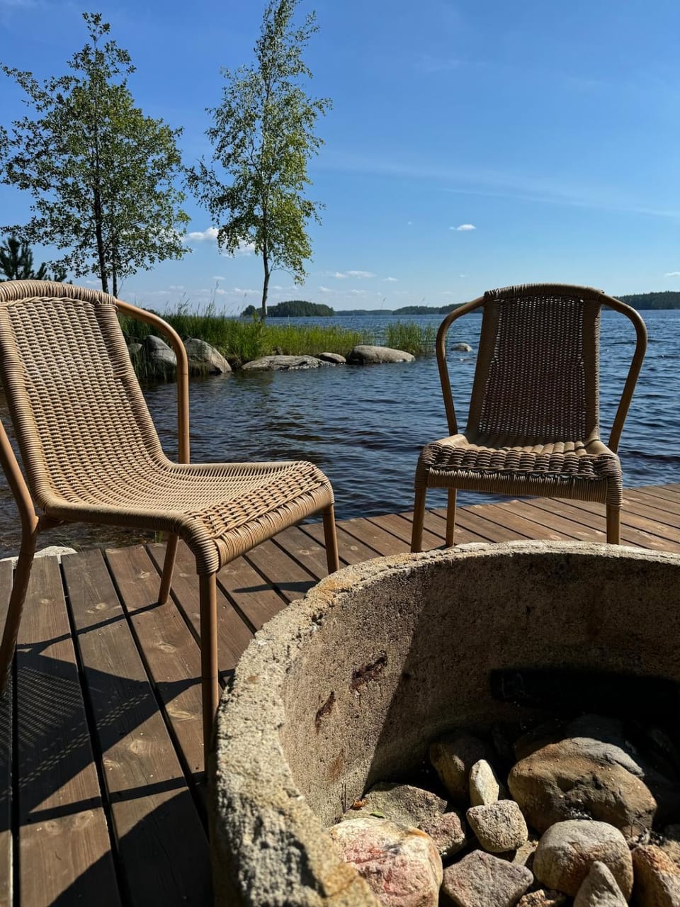 Lake view, fireplace
