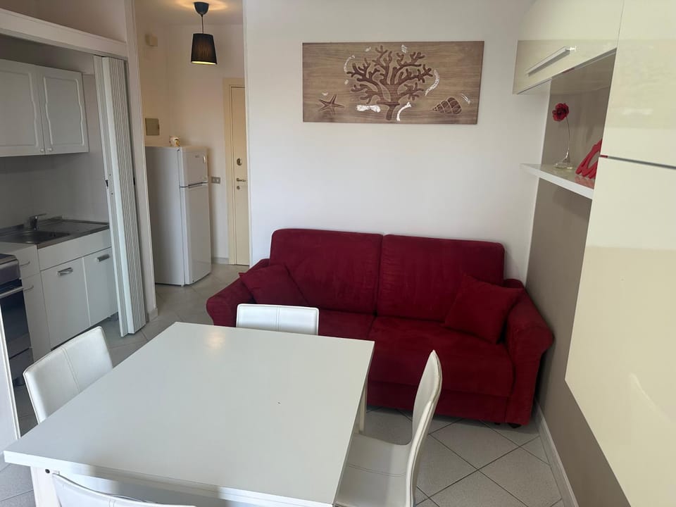 " Le Rondini Home " San Salvo Marina Apartment in Abruzzo