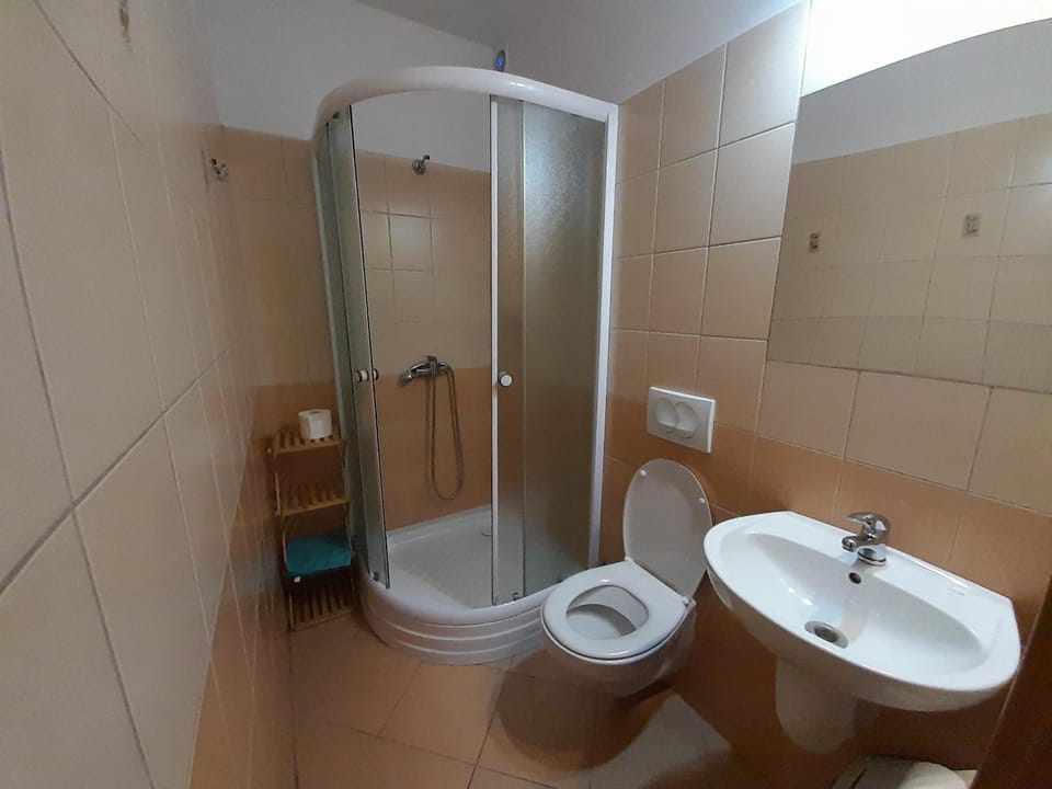 Lewada pokój czteroosobowy z łazienką Vacation rental in Wladyslawowo