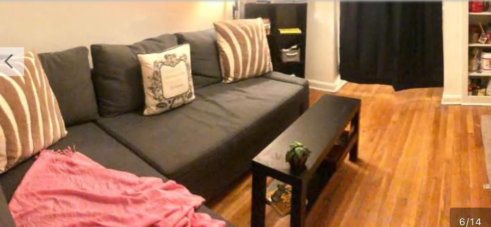 UES Manhattan Super Cozy Room #3 In Shared Apartment Vacation rental in Roosevelt Island