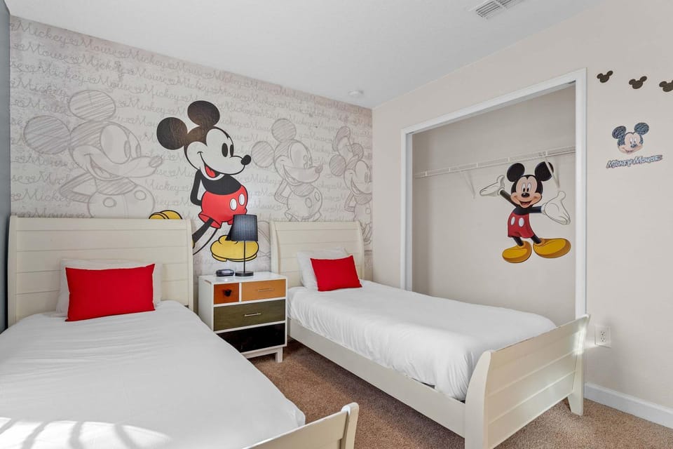 Sun & Fun Storey Lake House in Kissimmee