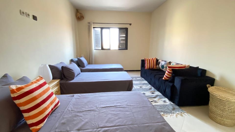 Bed, Photo of the whole room, Seating area, Bedroom