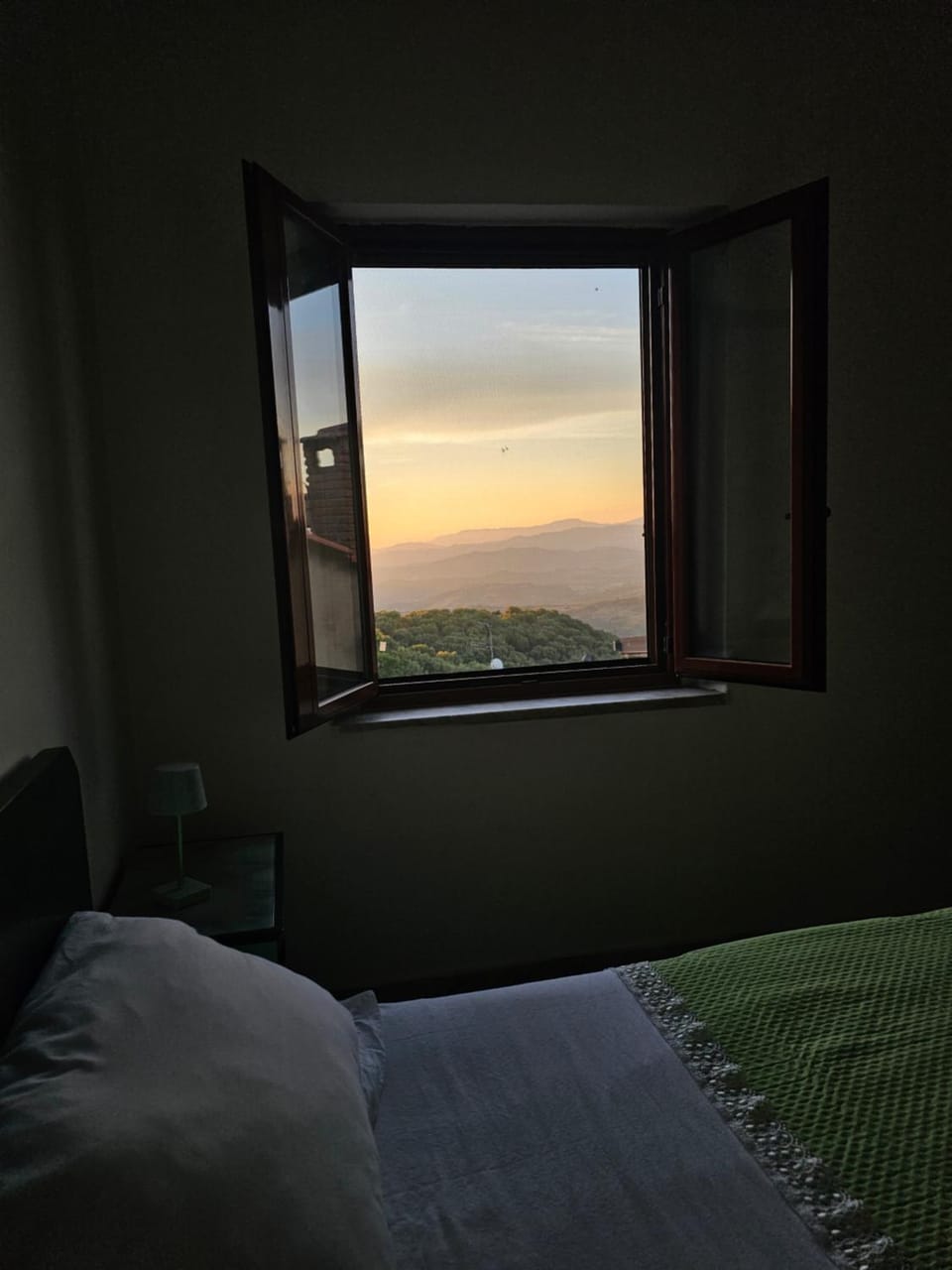 Bedroom, Sunset