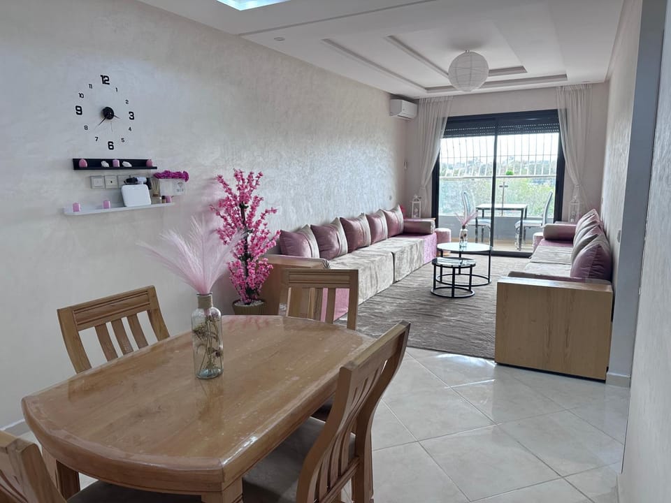 Bel appartement prés de Mcdo Apartment in Rabat-Salé-Kénitra