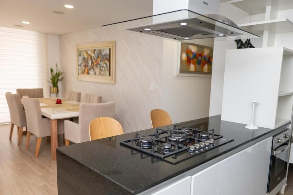 Apto de lujo de 3 habitaciones en el piso 16 con piscina Apartment in Ibagué