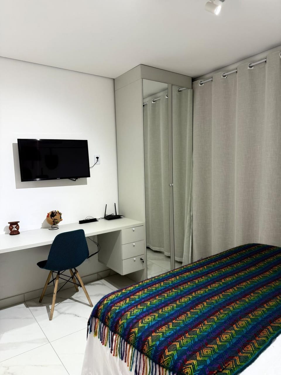 Communal lounge/ TV room, Bed, TV and multimedia, Photo of the whole room, Bedroom, wardrobe
