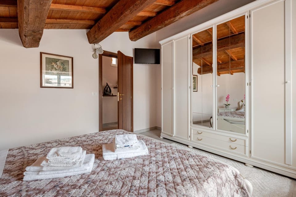 Bed, Photo of the whole room, Bedroom, towels, wardrobe