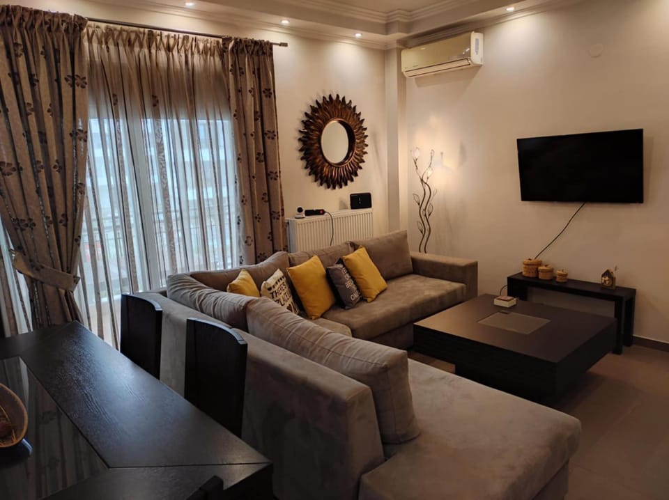 TV and multimedia, Living room, internet, air conditioner