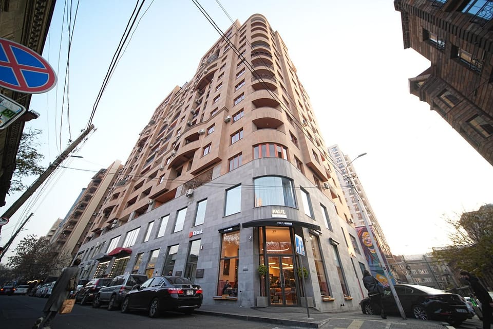 Property building, Location
