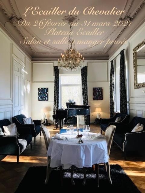Château Chevalier des Montys Bed and Breakfast in Wallonia, Belgium