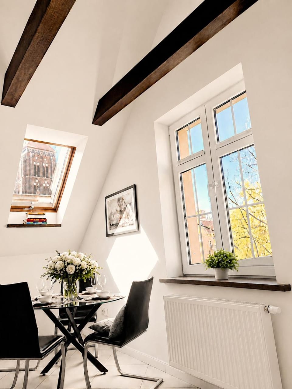 Nearby landmark, View (from property/room), Dining area, Food, Landmark view, kitchen