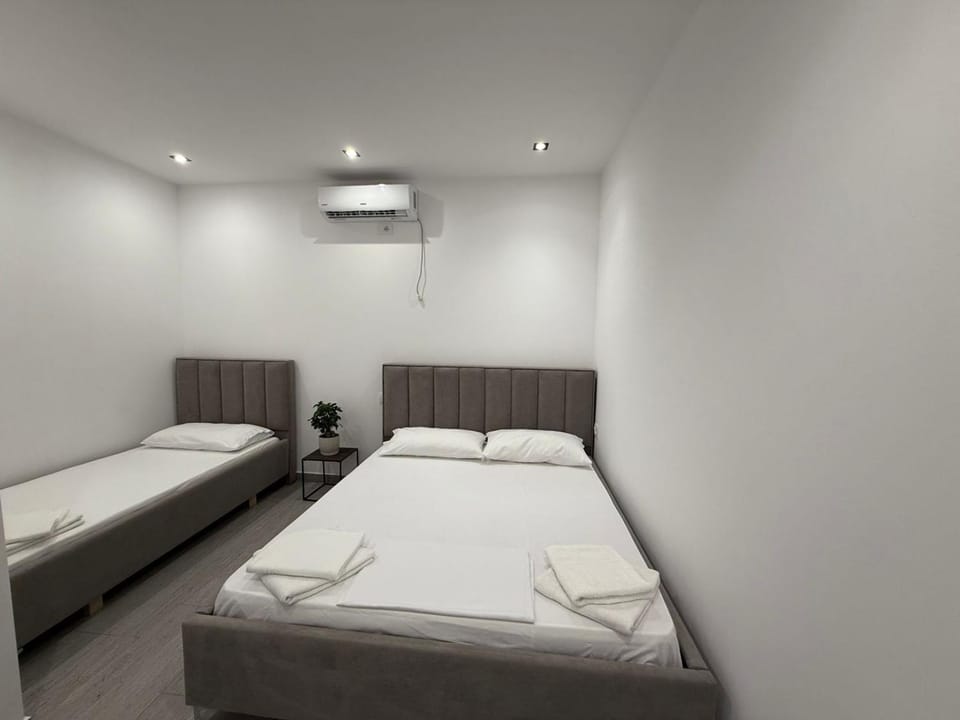 Vacation rooms Bed and Breakfast in Vlorë