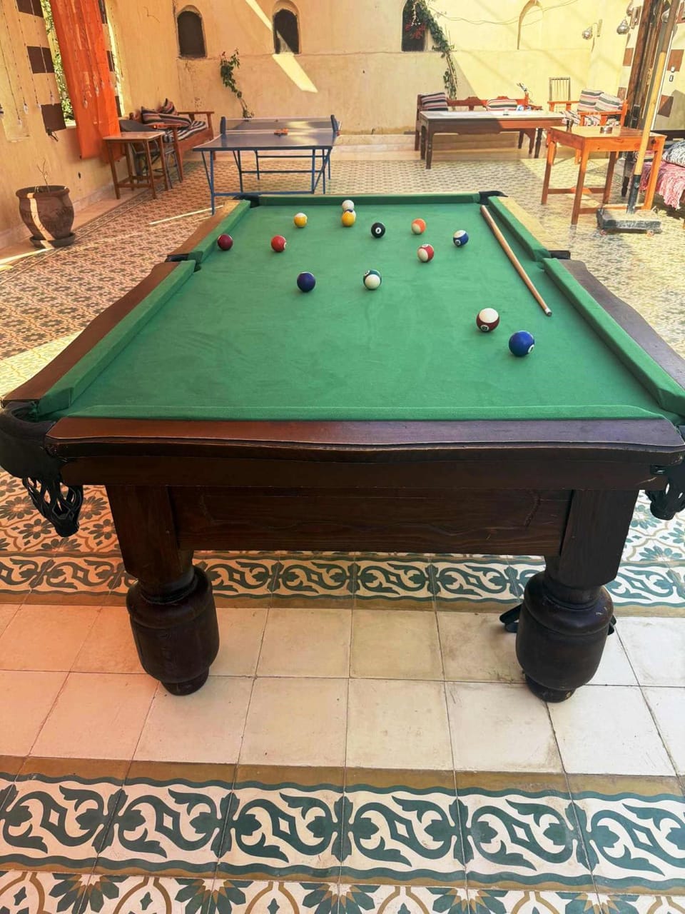 Billiard, Game Room