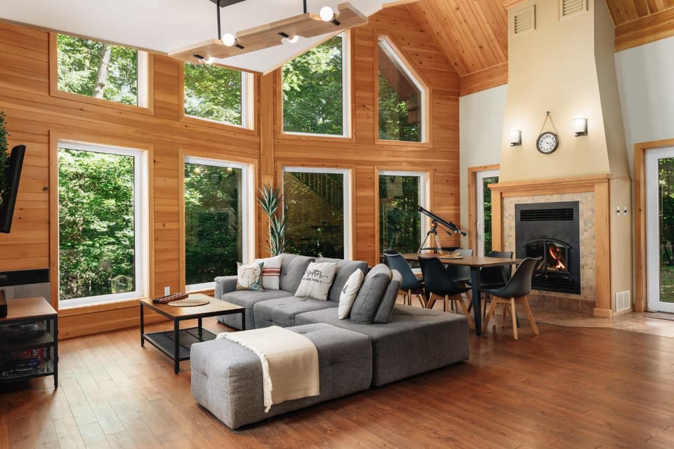 Chalet AYUR - SPA et nature House in Ontario
