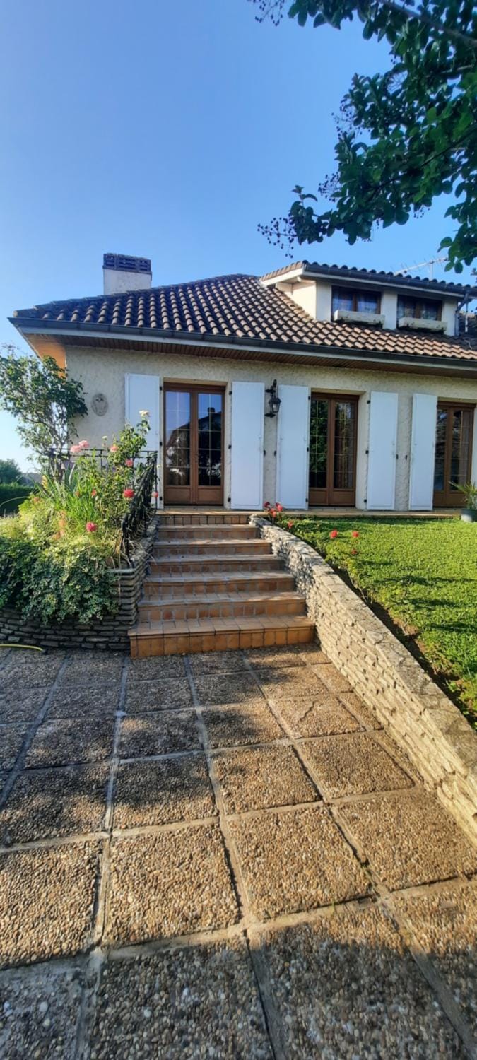 Maison village de Bigorre Apartment in Occitanie