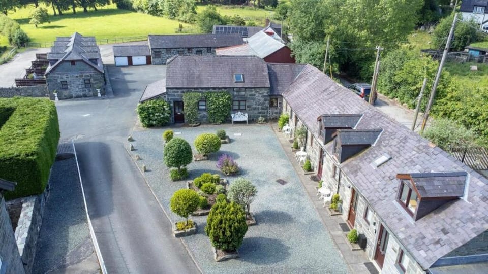 Snowdonia Cottages House in Wales