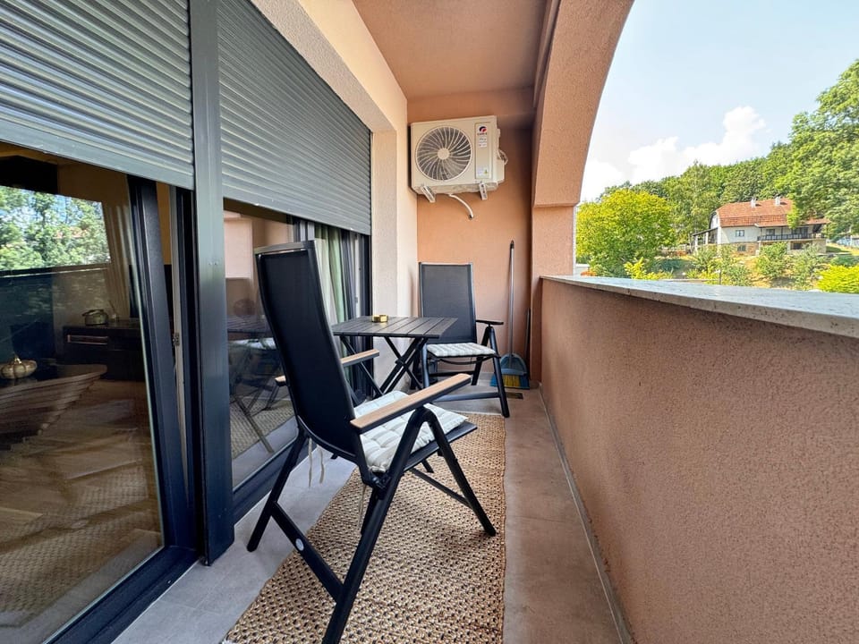 View (from property/room), Balcony/Terrace