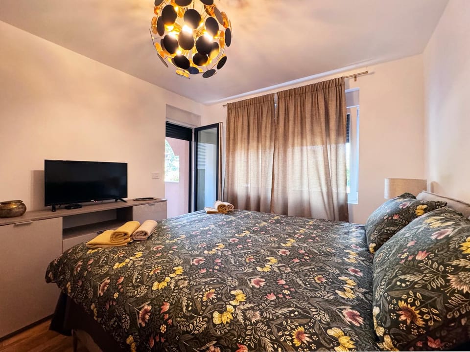 TV and multimedia, Bedroom