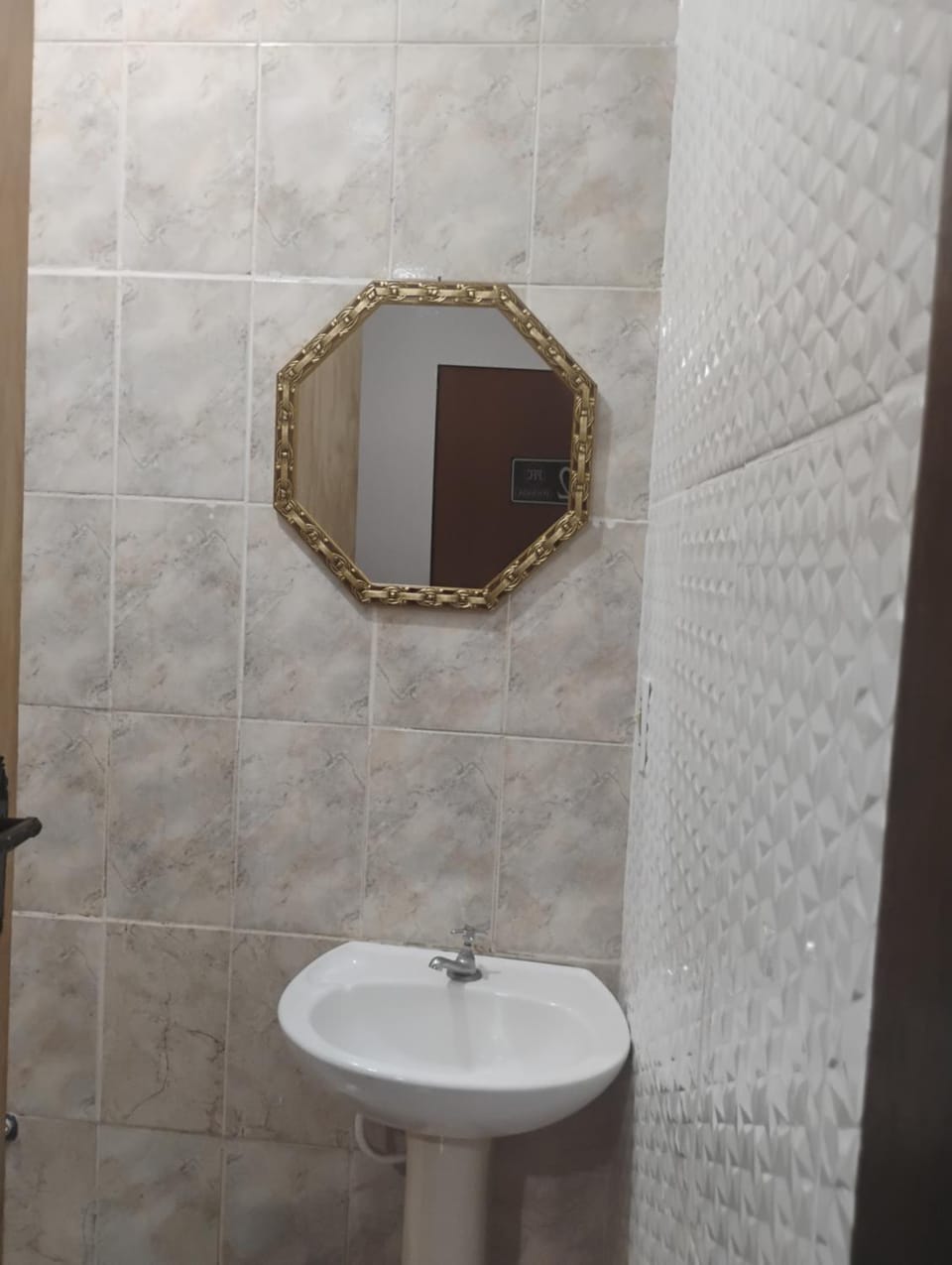 Quarto casal a 600 metros da Basílica House in State of São Paulo