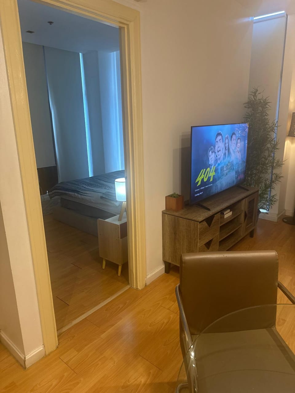 Casa Delantera Karaoke Games Pet Friendly Apartment in Pasay
