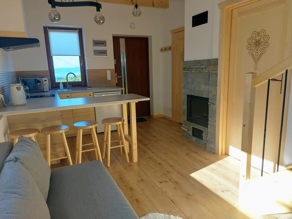 Kitchen or kitchenette, Living room, Dining area