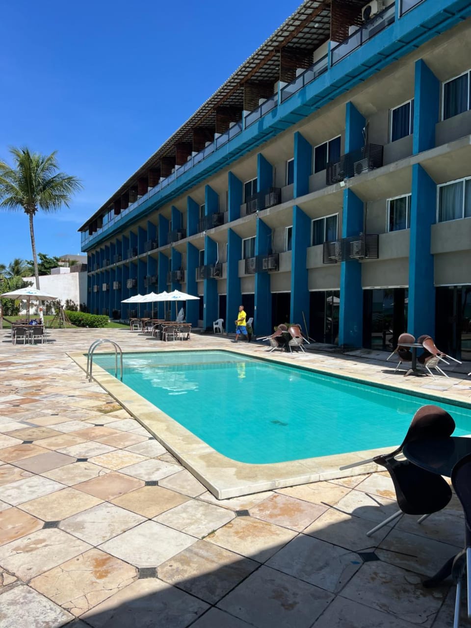 Property building, Day, Pool view, Swimming pool, Swimming pool