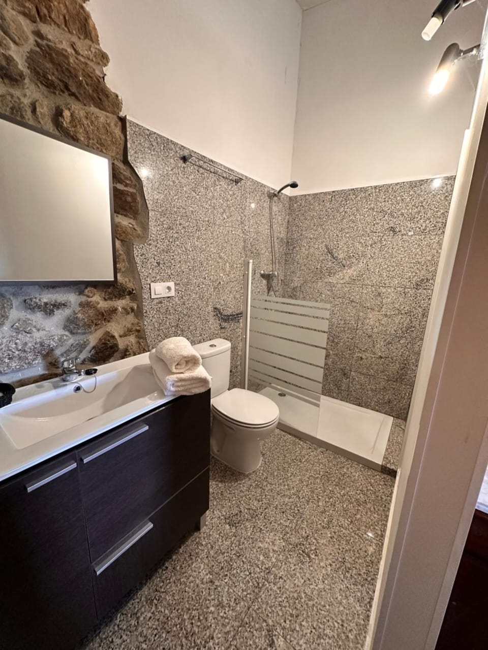 Casa do Cabo - 3 habitaciones con 3 baños independientes House in Galicia