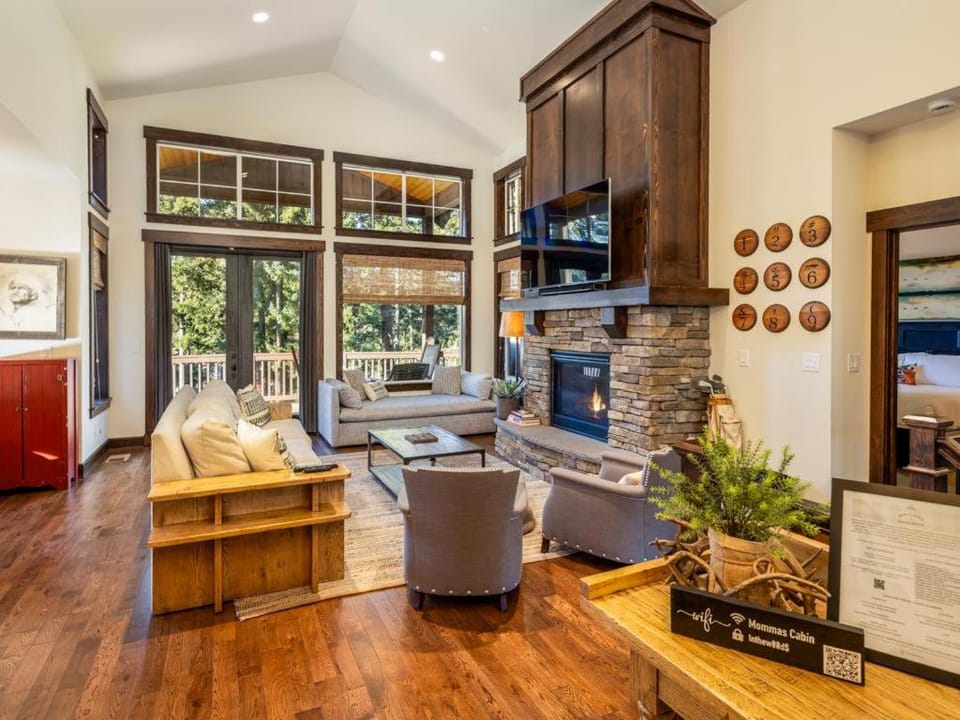Golf View, Hot Tub, Suncadia Pool Access House in Kittitas County