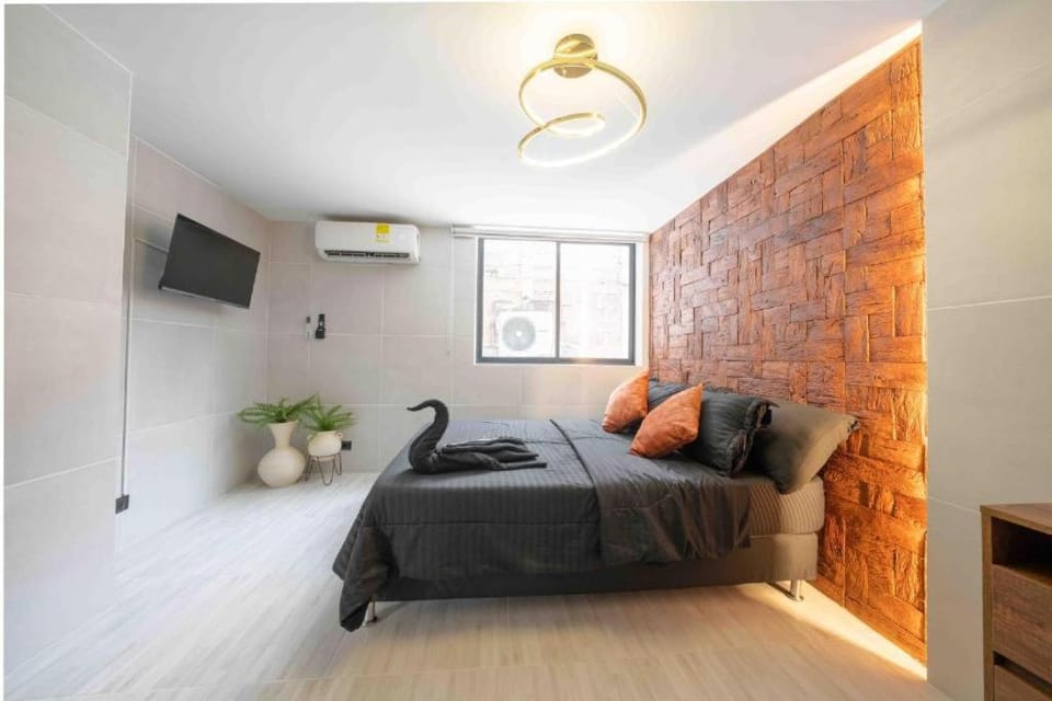 Bed, TV and multimedia, Bedroom, air conditioner
