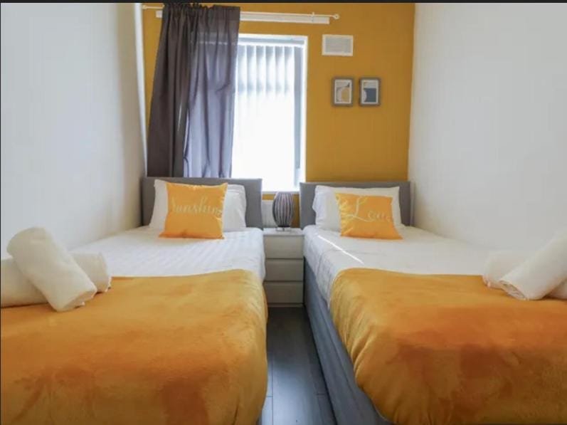 Anfield Stadium House - Free Parking House in Liverpool