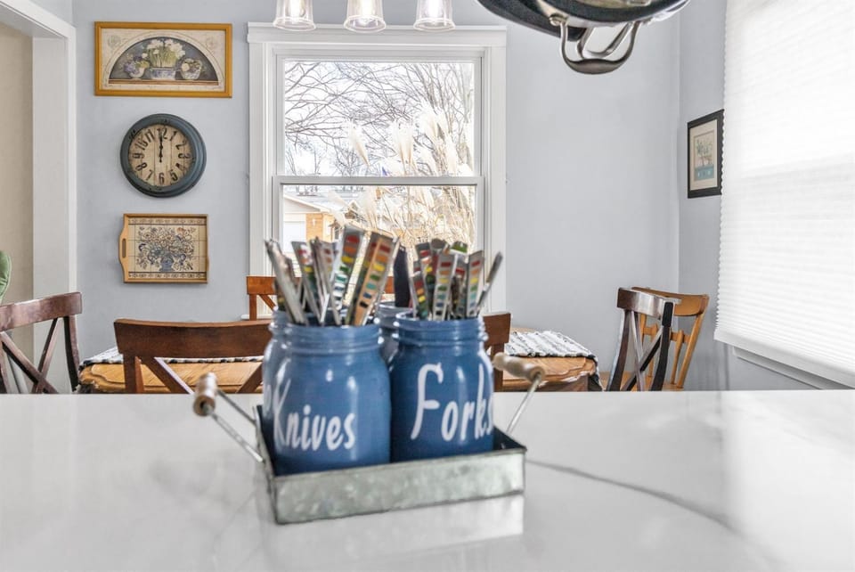 Decorative detail, Dining area