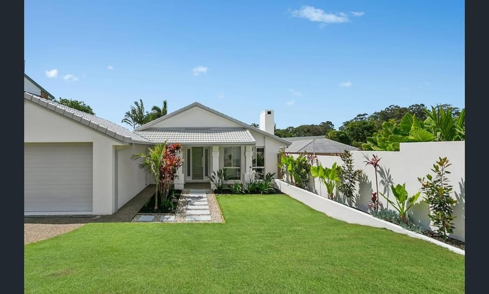 Family retreat in Burleigh House in Gold Coast
