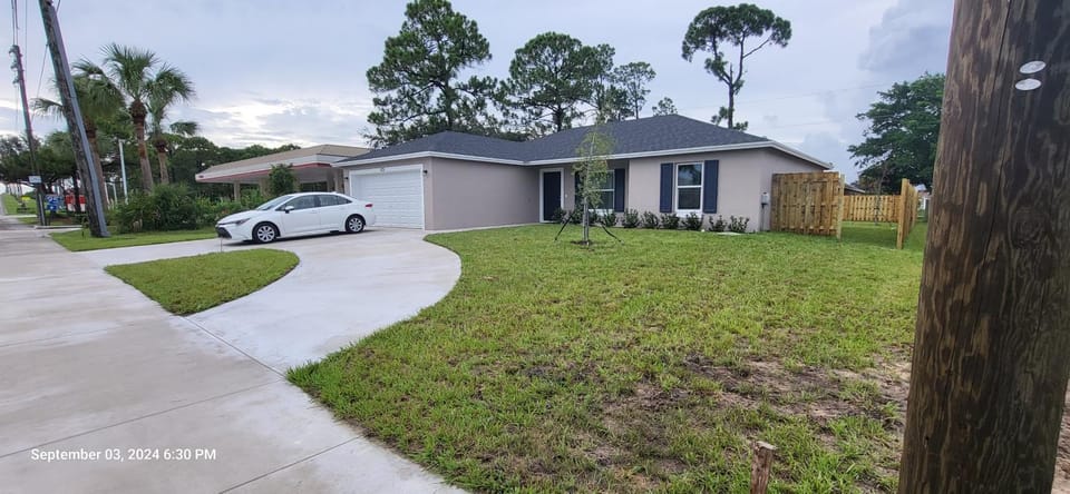 Gateway to St Lucie House in Port Saint Lucie