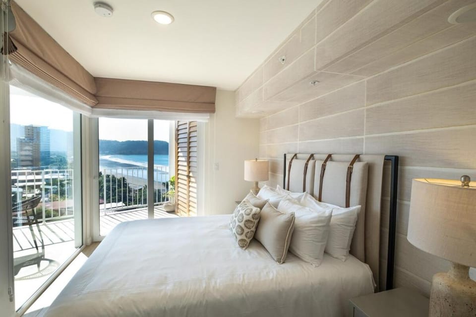 Stylish 2-BR Oceanfront Condo with Panoramic Views Apartment in Jaco
