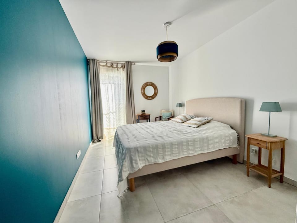 Élégant T2 avec terrasse à Sète, parking sécurisé - FR-1-338-627 Apartment in Occitanie