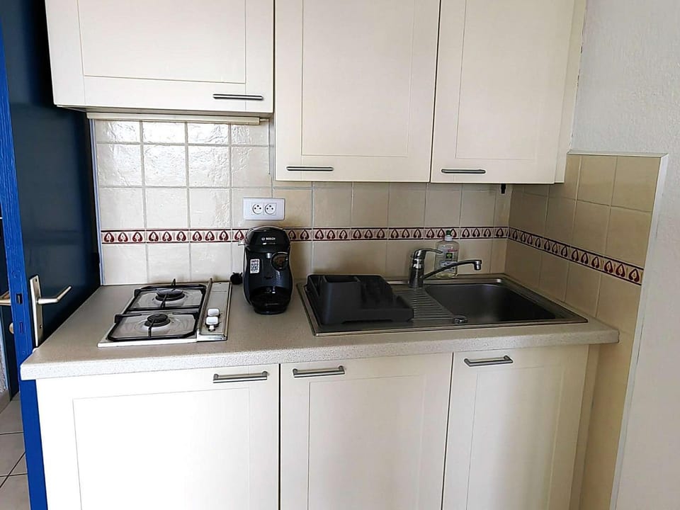 T2 au Cap d'Agde, piscine et parking, proche plage, pour 4 pers - FR-1-607-228 Apartment in Agde