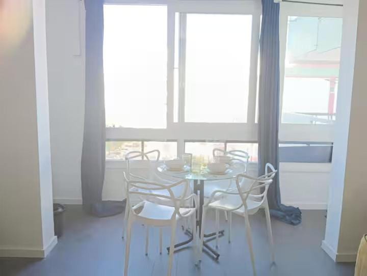 Spacious & Near the Subway Apartment in Lisbon