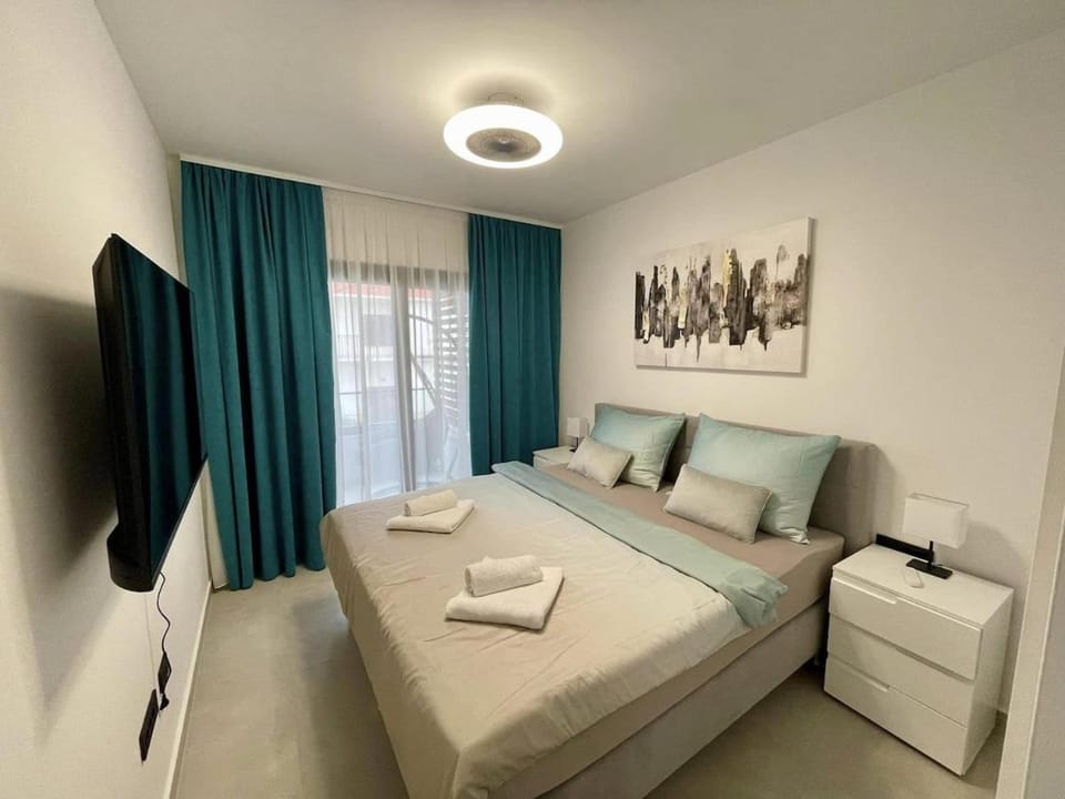 Sea Slatine II - Modern apartment with pool - 30 meters from the beach Apartment in Šibenik-Knin County, Croatia