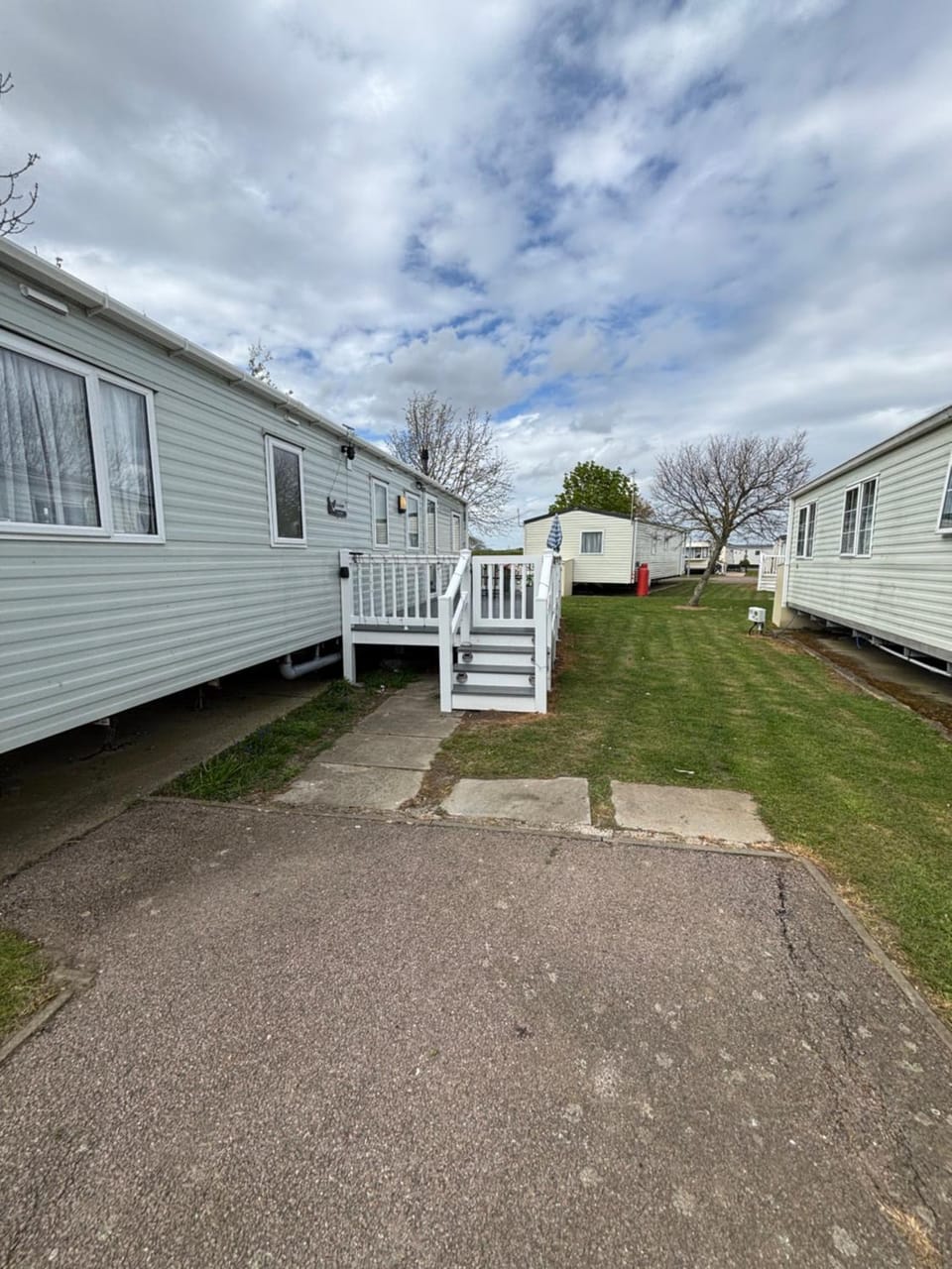 Property building, Spring, Day, Neighbourhood, Street view