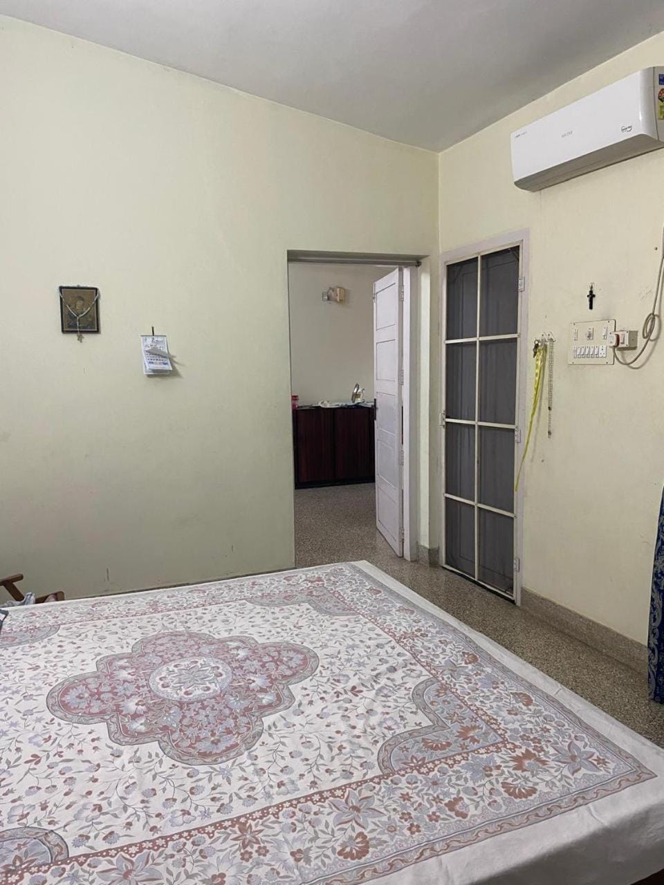 Bright & Breezy 2-Bedroom Centrally Located Home Apartment in Maharashtra